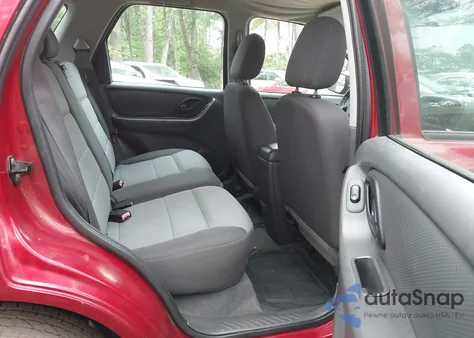 2005 Ford Escape Xls из США, поврежденный, VIN 1FMYU02ZX5KB43354